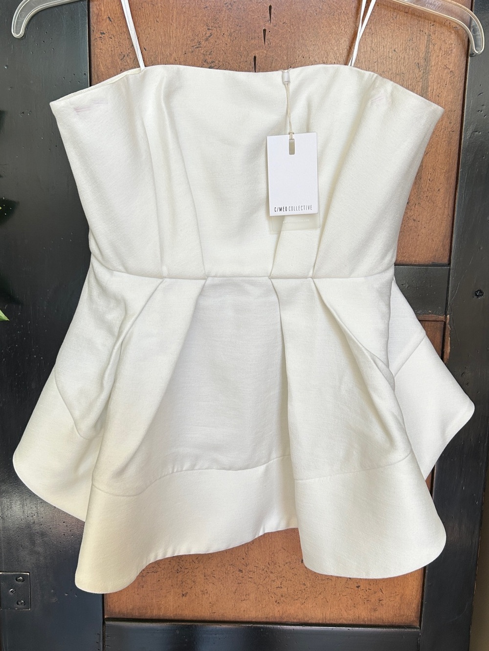 NWT C/MEO COLLECTIVE  ‘VIBRANT TOP’ White Peplum Strapless Fit & Flare sz L